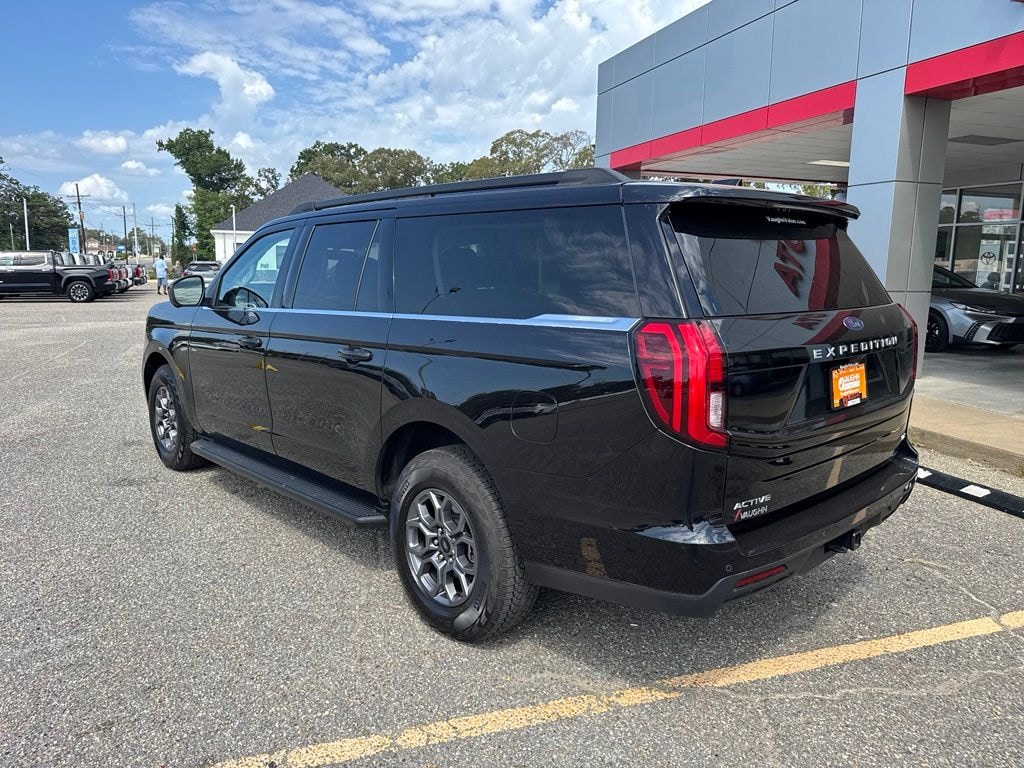 Used 2025 Ford Expedition Max Active SUV