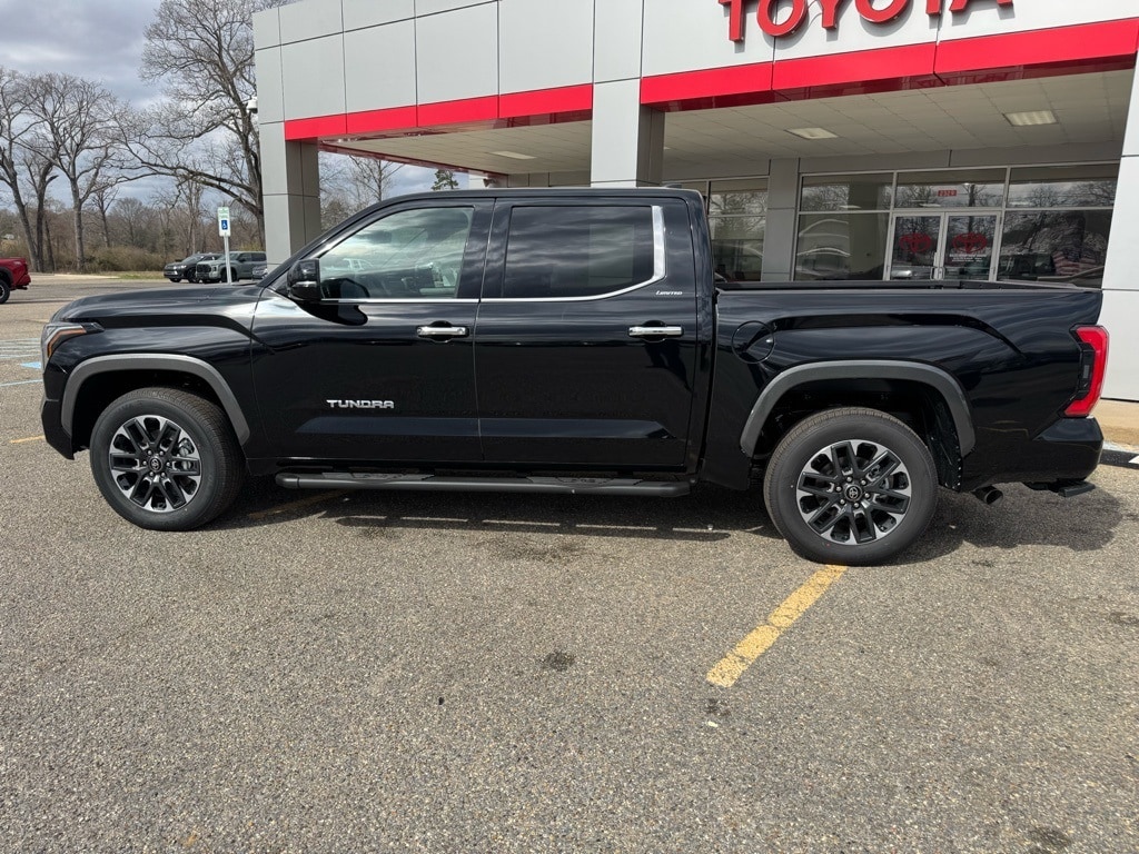 2026 Toyota Tundra Limited - Photo 8