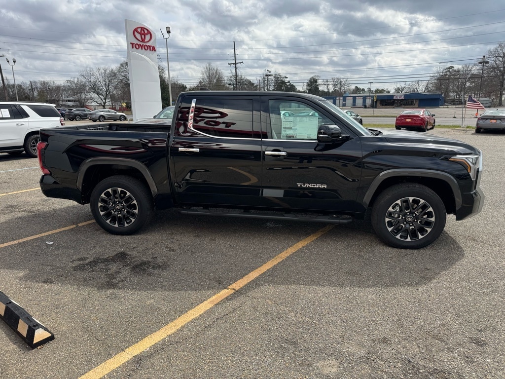 2026 Toyota Tundra Limited - Photo 4