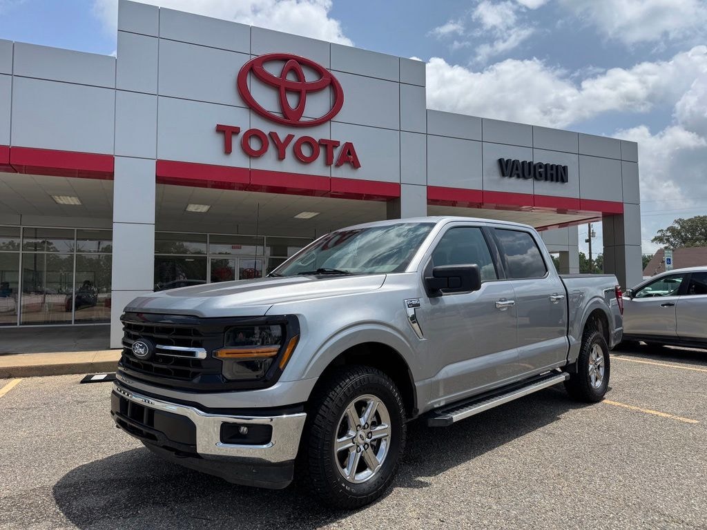 Used 2025 Ford F-150 XLT Truck SuperCrew Cab