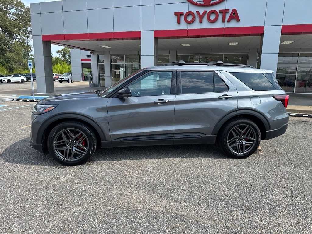 Used 2025 Ford Explorer ST SUV
