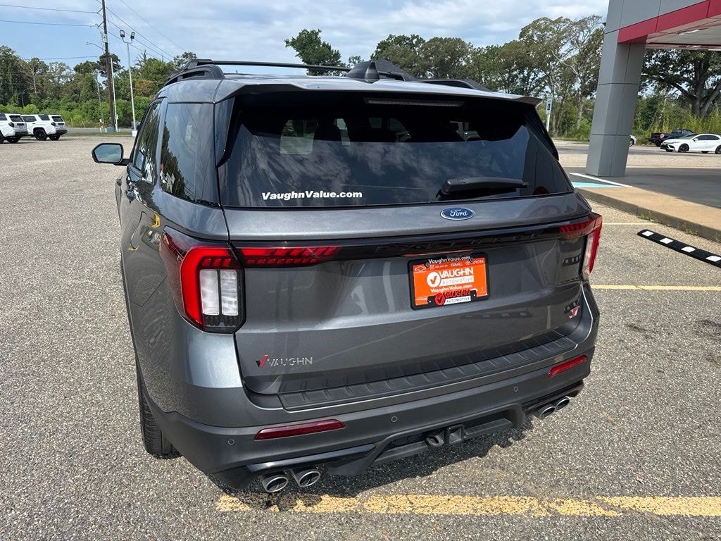 Used 2025 Ford Explorer ST SUV