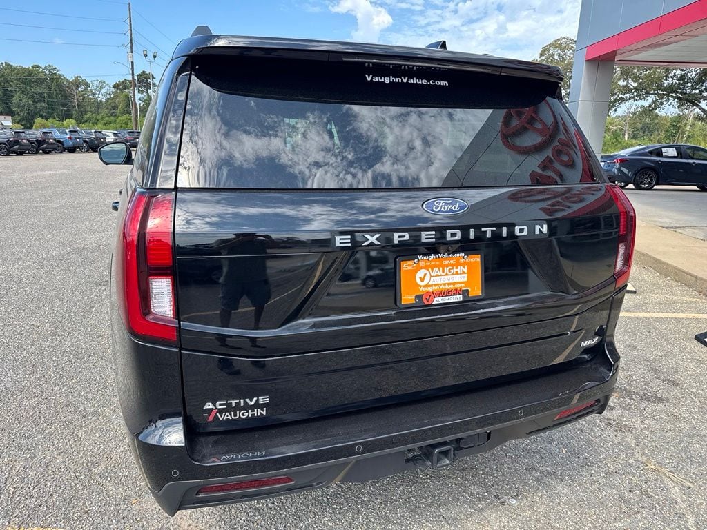 Used 2025 Ford Expedition Max Active SUV