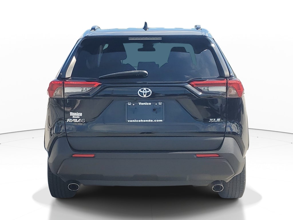 Used 2019 Toyota RAV4 XLE XLE FWD