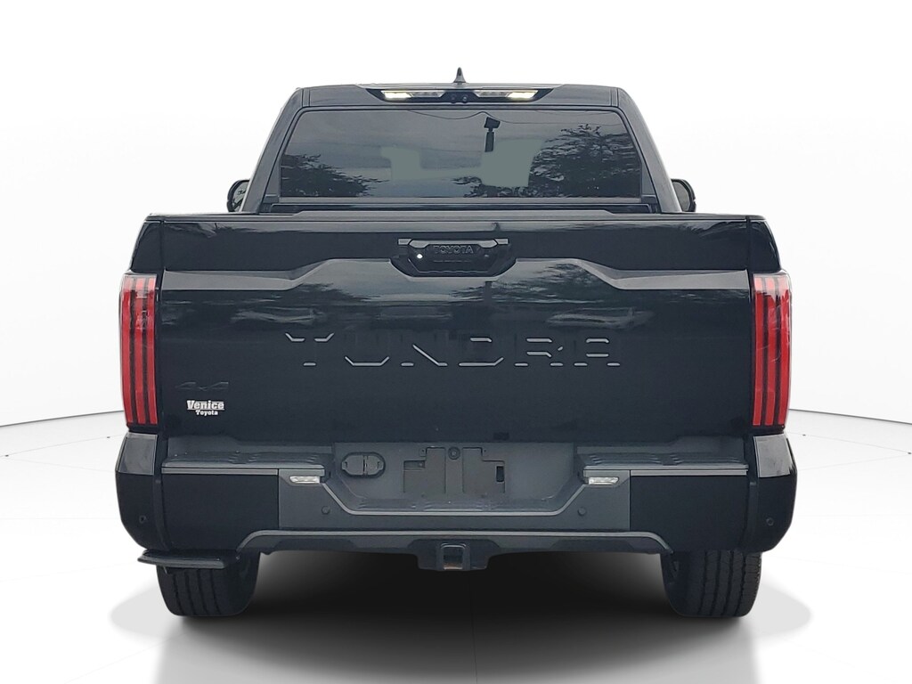 Used 2023 Toyota Tundra 4WD Platinum Platinum CrewMax 5.5 Bed