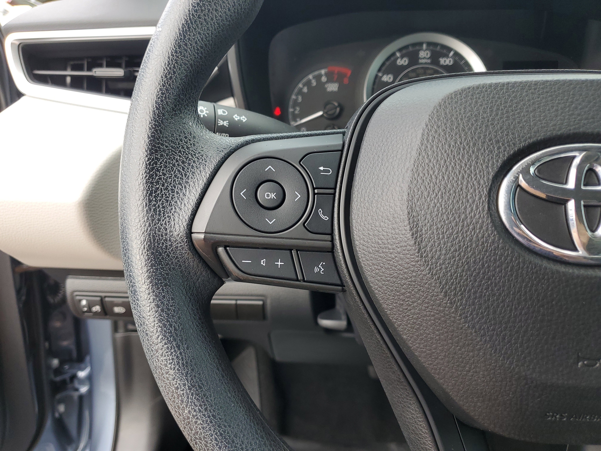 2022 Toyota Corolla LE - Photo 20