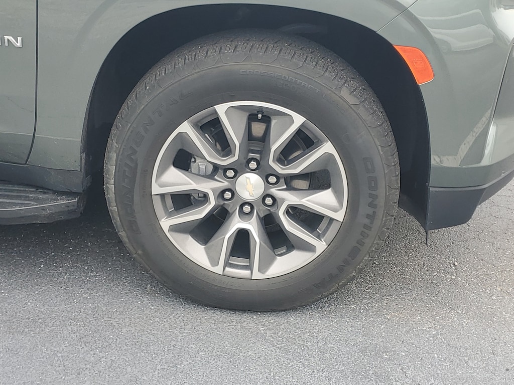 Used 2023 Chevrolet Suburban LT SUV