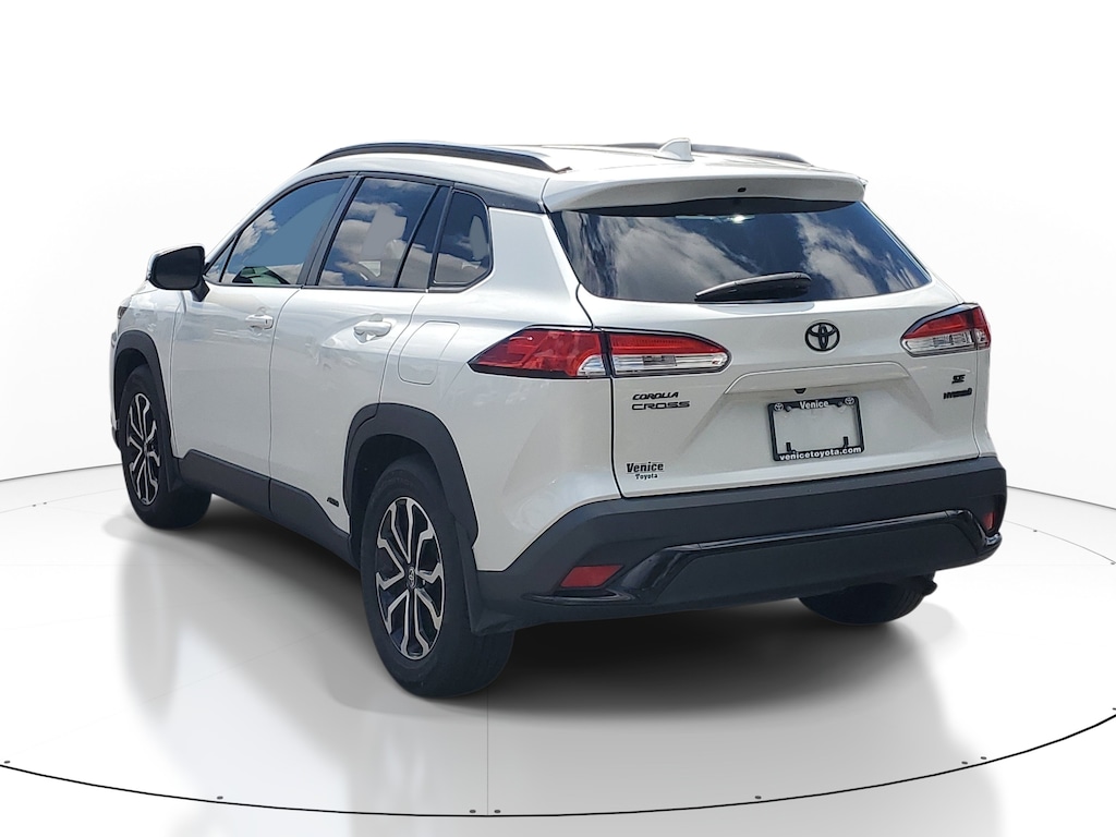 Used 2024 Toyota Corolla Cross Hybrid SE Hybrid SE 4WD