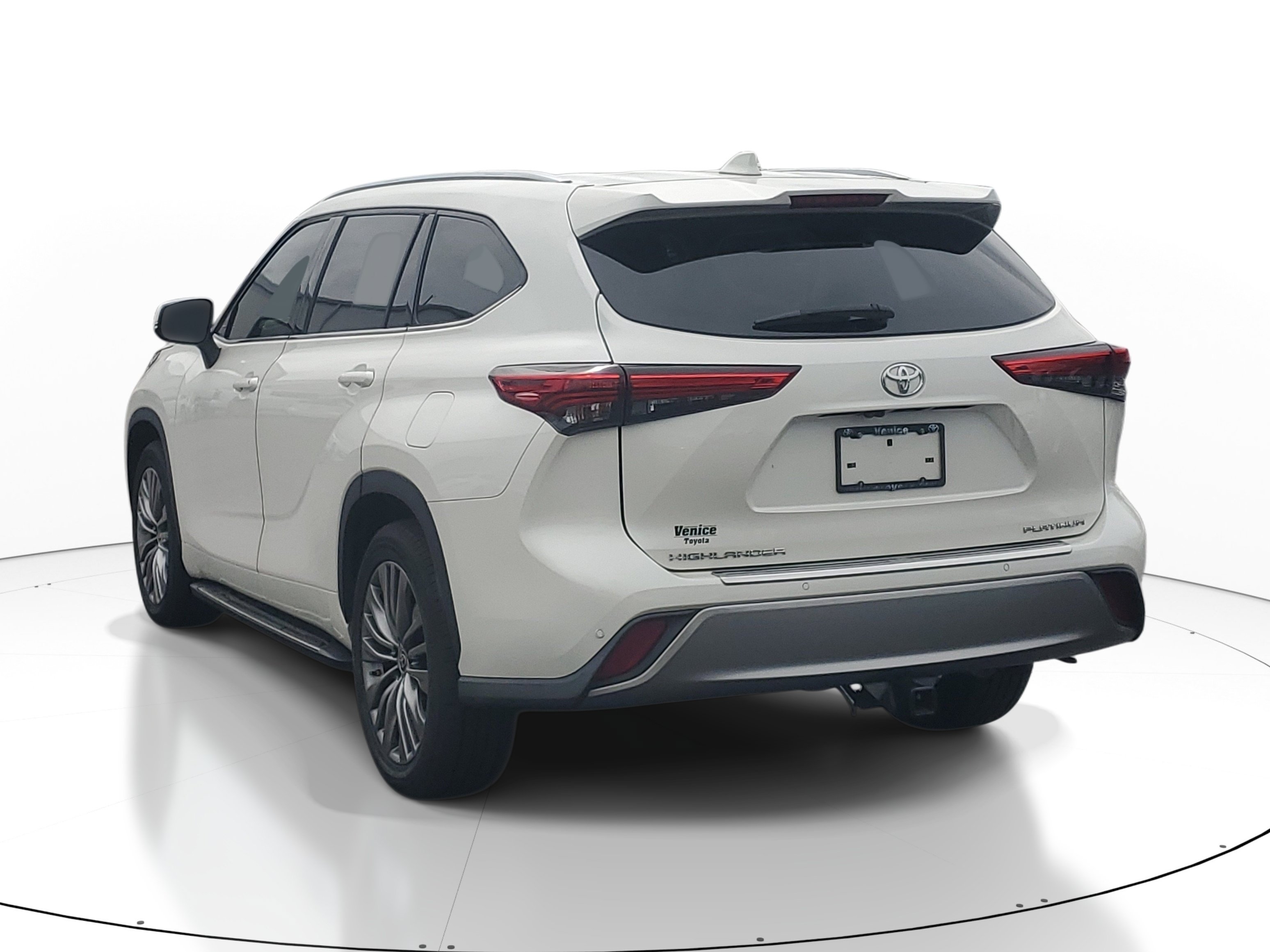 Used 2021 Toyota Highlander Platinum Platinum FWD