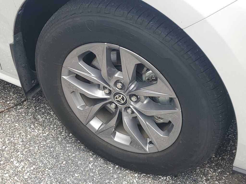 Used 2025 Toyota Sienna XLE Van Passenger Van