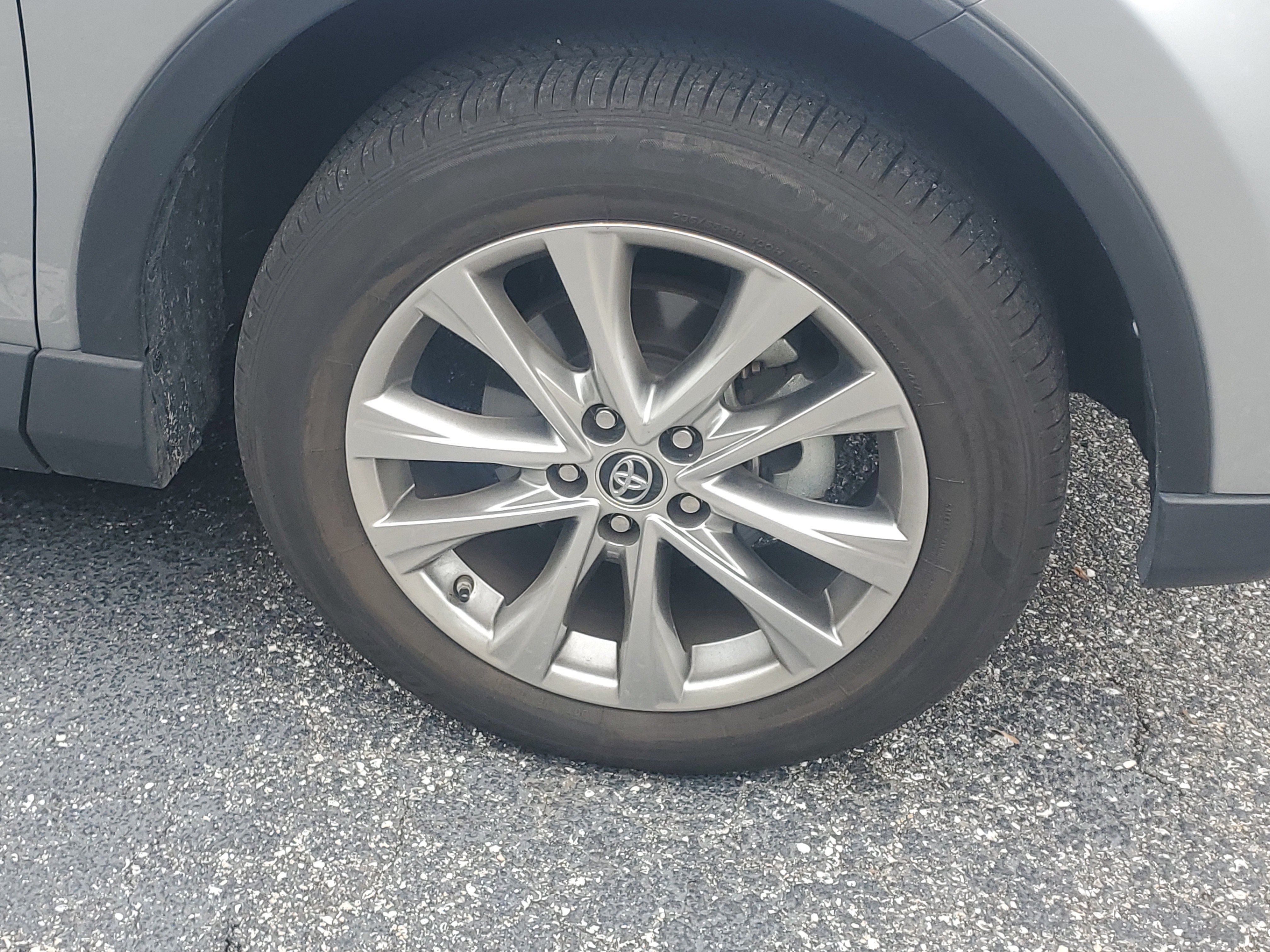 Used 2018 Toyota RAV4 Limited Limited FWD