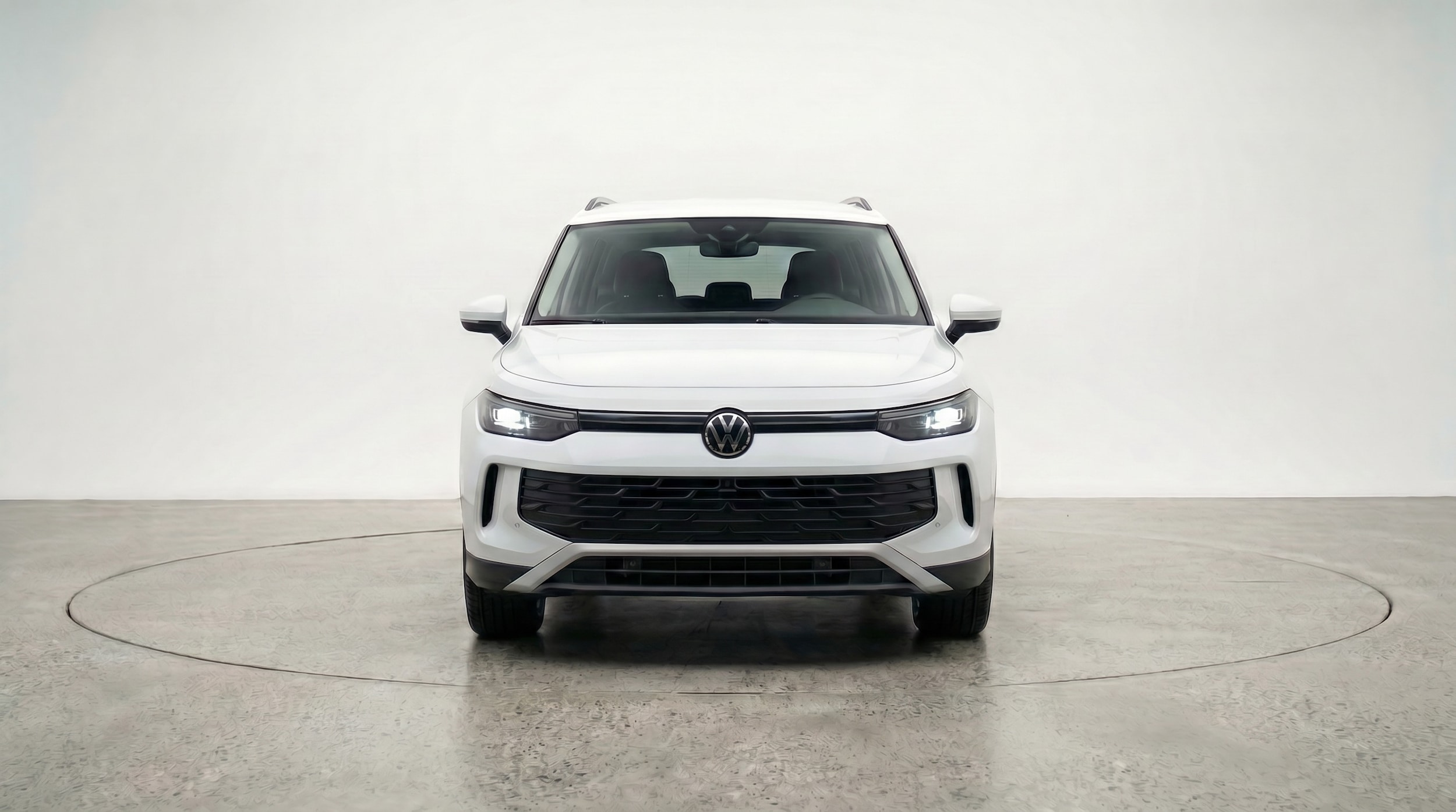 Thumbnail: 2026 Volkswagen Tiguan - 2