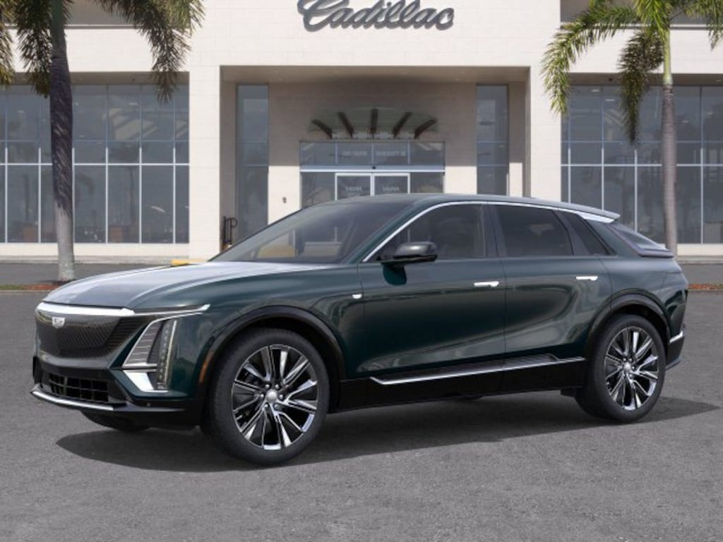 New 2026 CADILLAC LYRIQ Signature Luxury SUV