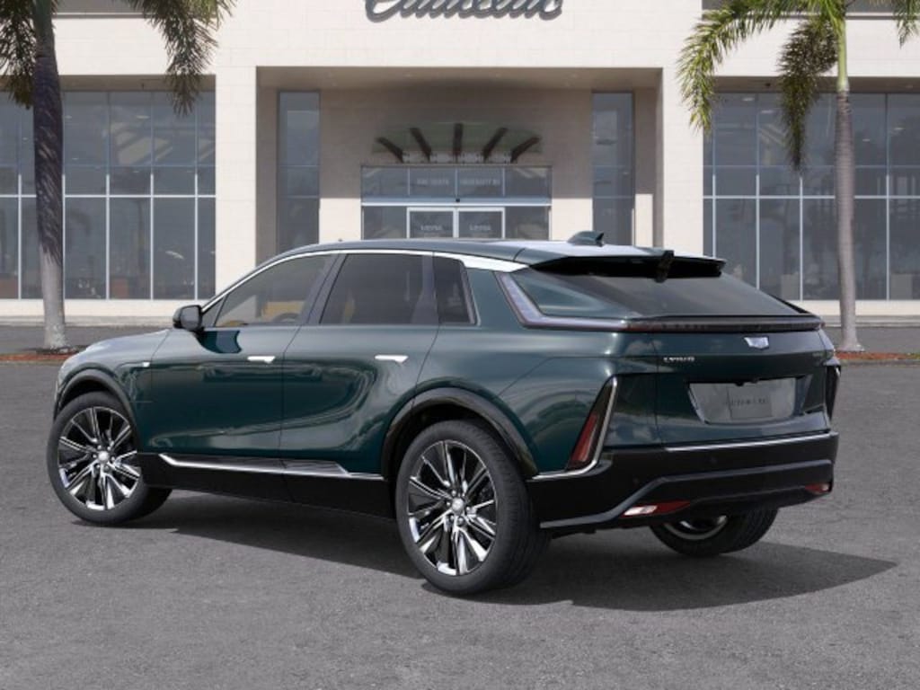 New 2026 CADILLAC LYRIQ Signature Luxury SUV