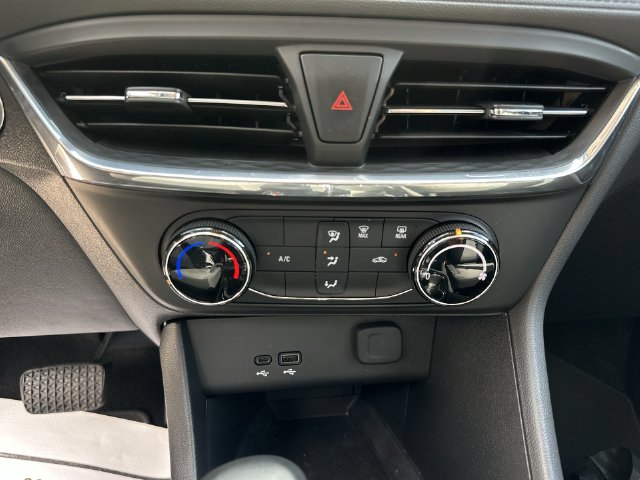 2025 Buick Encore GX Preferred - Photo 26