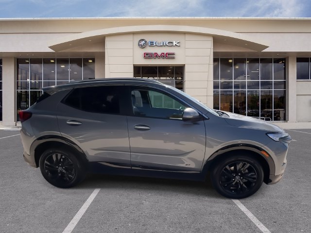 2025 Buick Encore GX Sport Touring - Photo 16