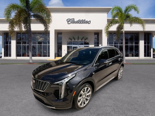 2023 Cadillac XT4 Premium Luxury