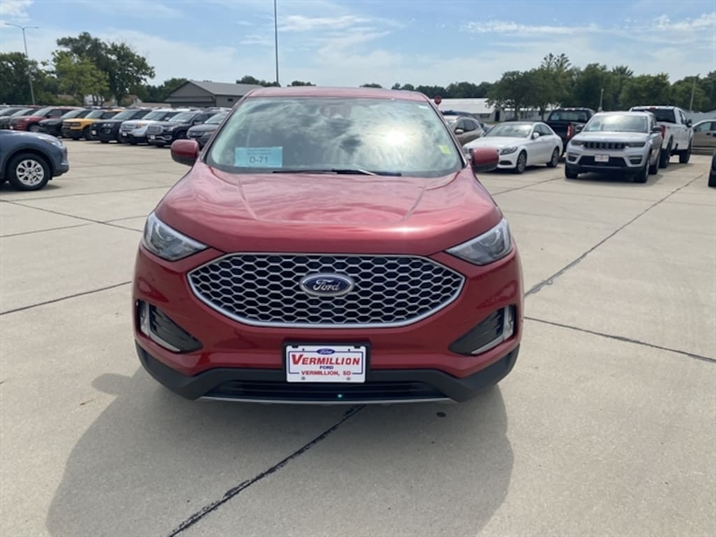 Used 2024 Ford Edge SEL SUV
