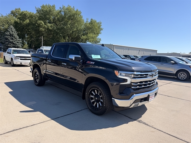 Used 2022 Chevrolet Silverado 1500 LTZ Crew Cab Short Bed Truck
