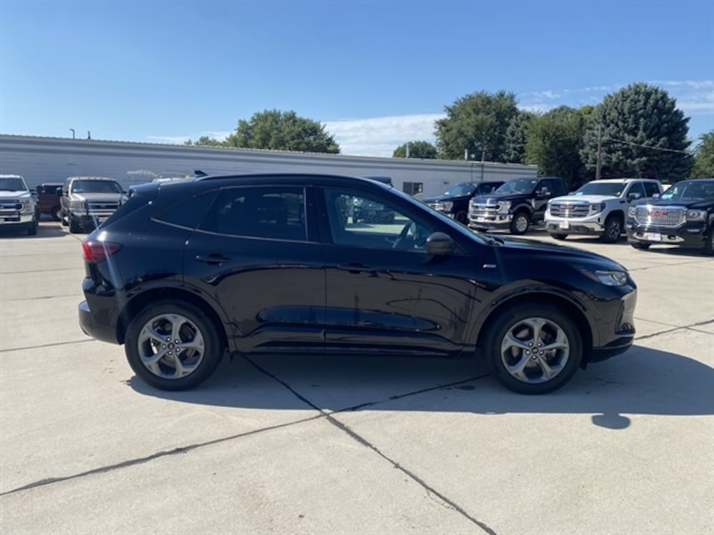 Used 2024 Ford Escape ST-Line SUV