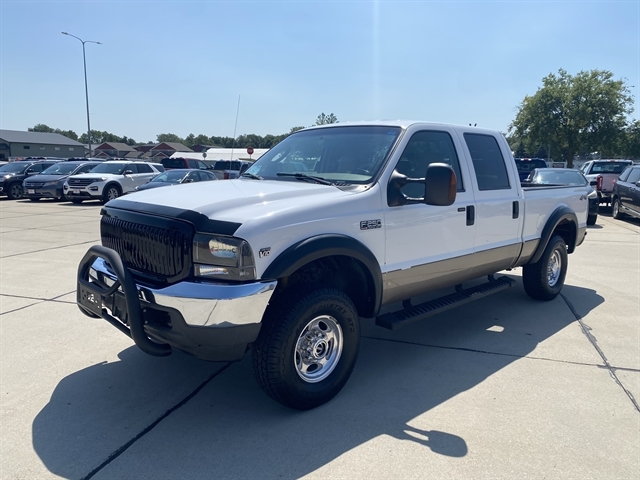 Used 2004 Ford F-250 Lariat Pickup