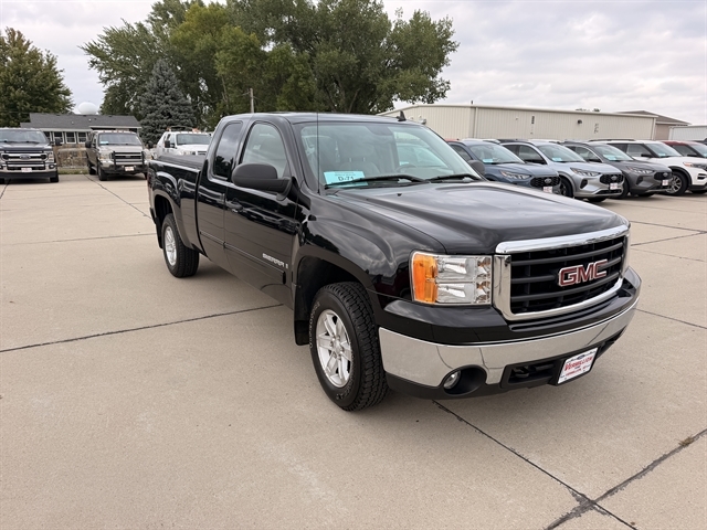 Used 2007 GMC Sierra 1500 SLE Extended Cab Short Bed Truck