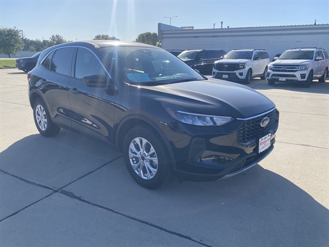 Used 2023 Ford Escape Active SUV