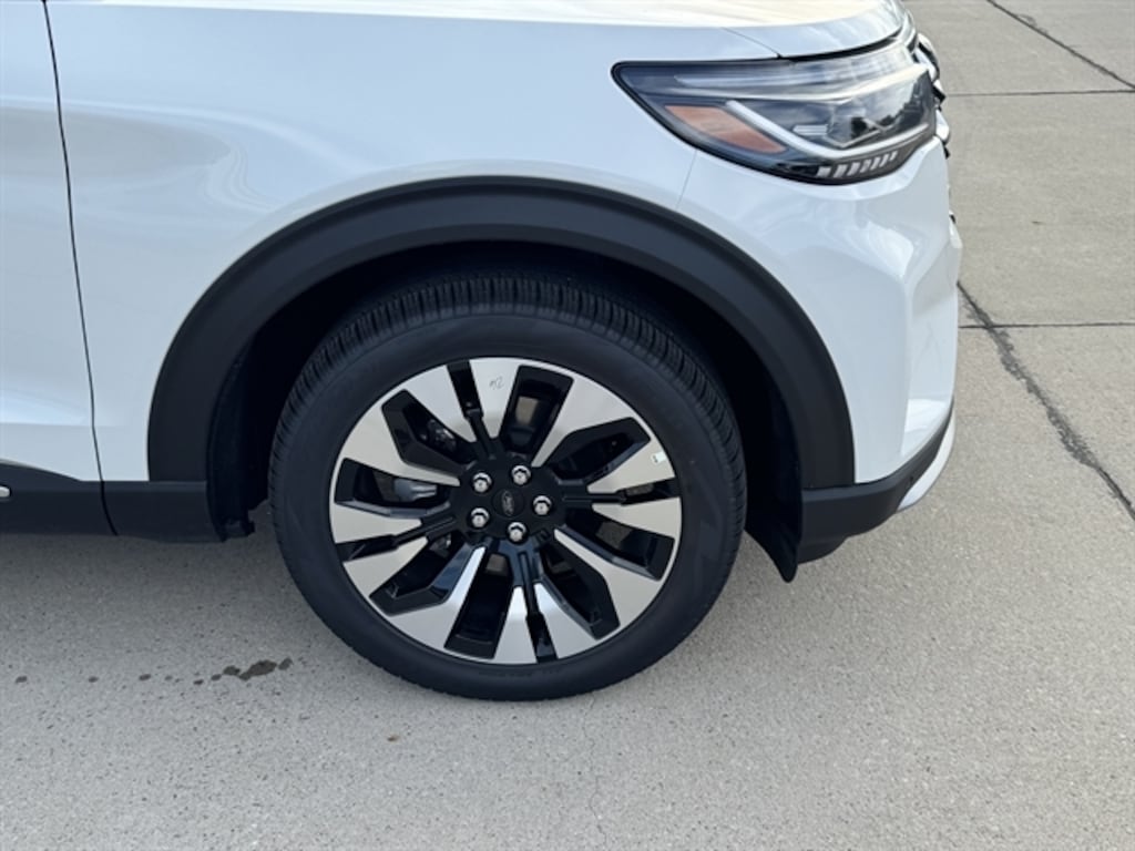 New 2026 Ford Explorer Platinum SUV