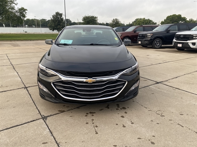 Used 2025 Chevrolet Malibu LT w/1LT Sedan