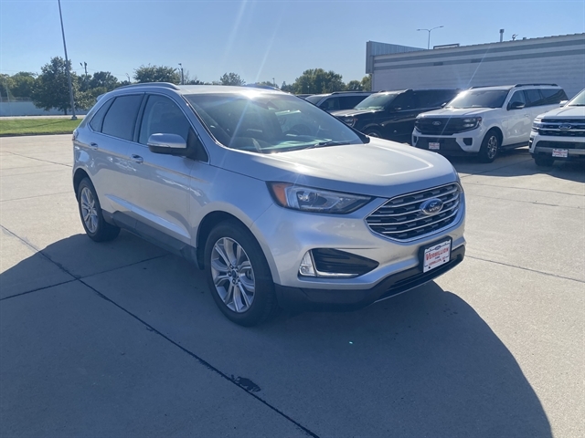 Used 2019 Ford Edge Titanium SUV