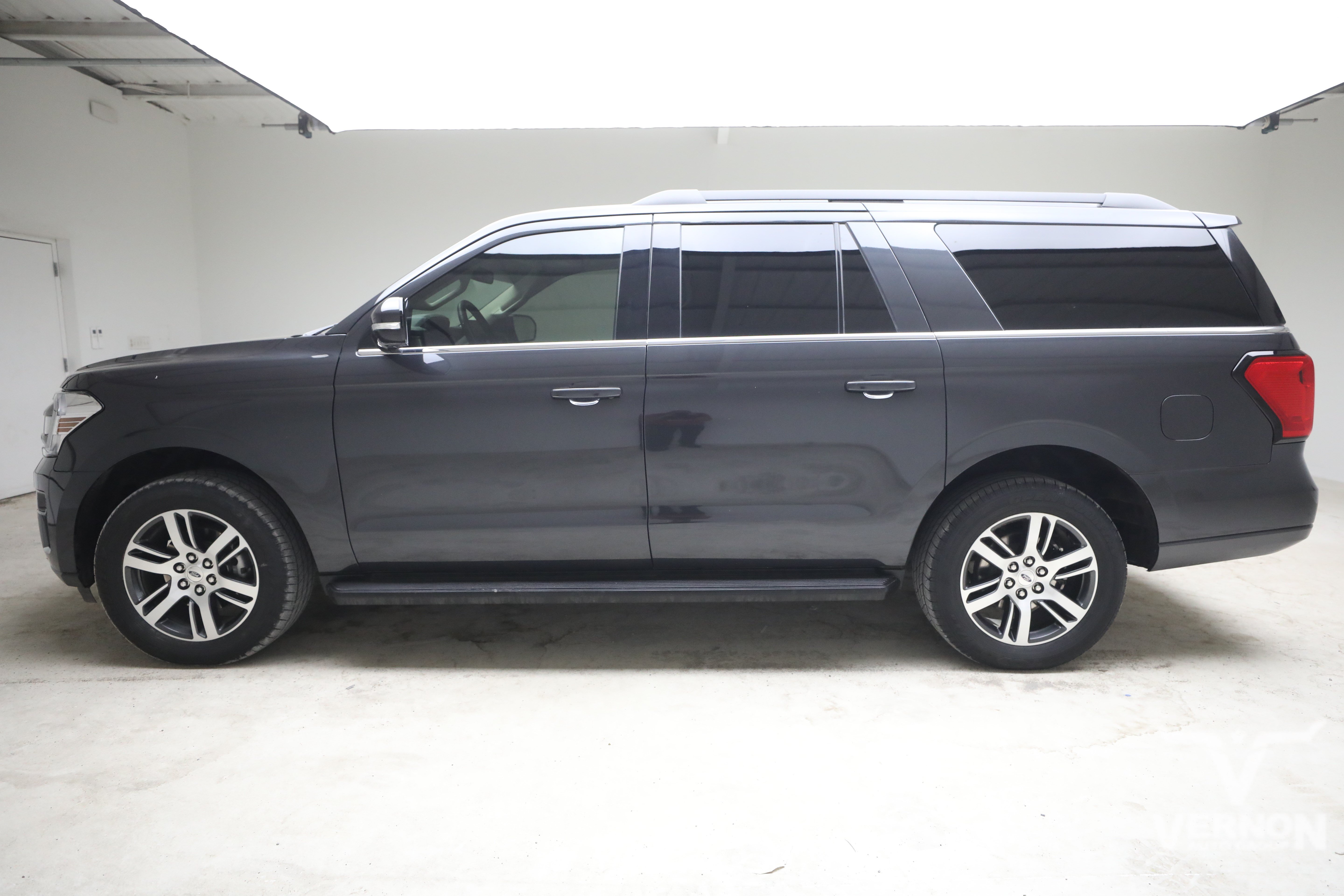 Used 2024 Ford Expedition Max XLT 2WD XLT 4x2