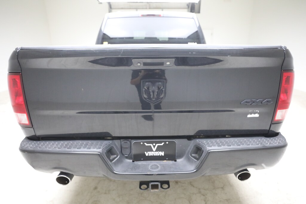 Used 2016 Ram 1500 Express Crew Cab 4x4 4WD Crew Cab 140.5 Express