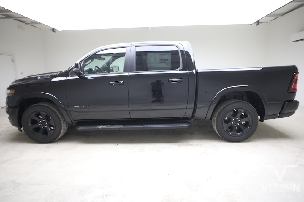 New 2027 Ram 1500 BIG HORN CREW CAB 4X2 5'7 BOX Pickup