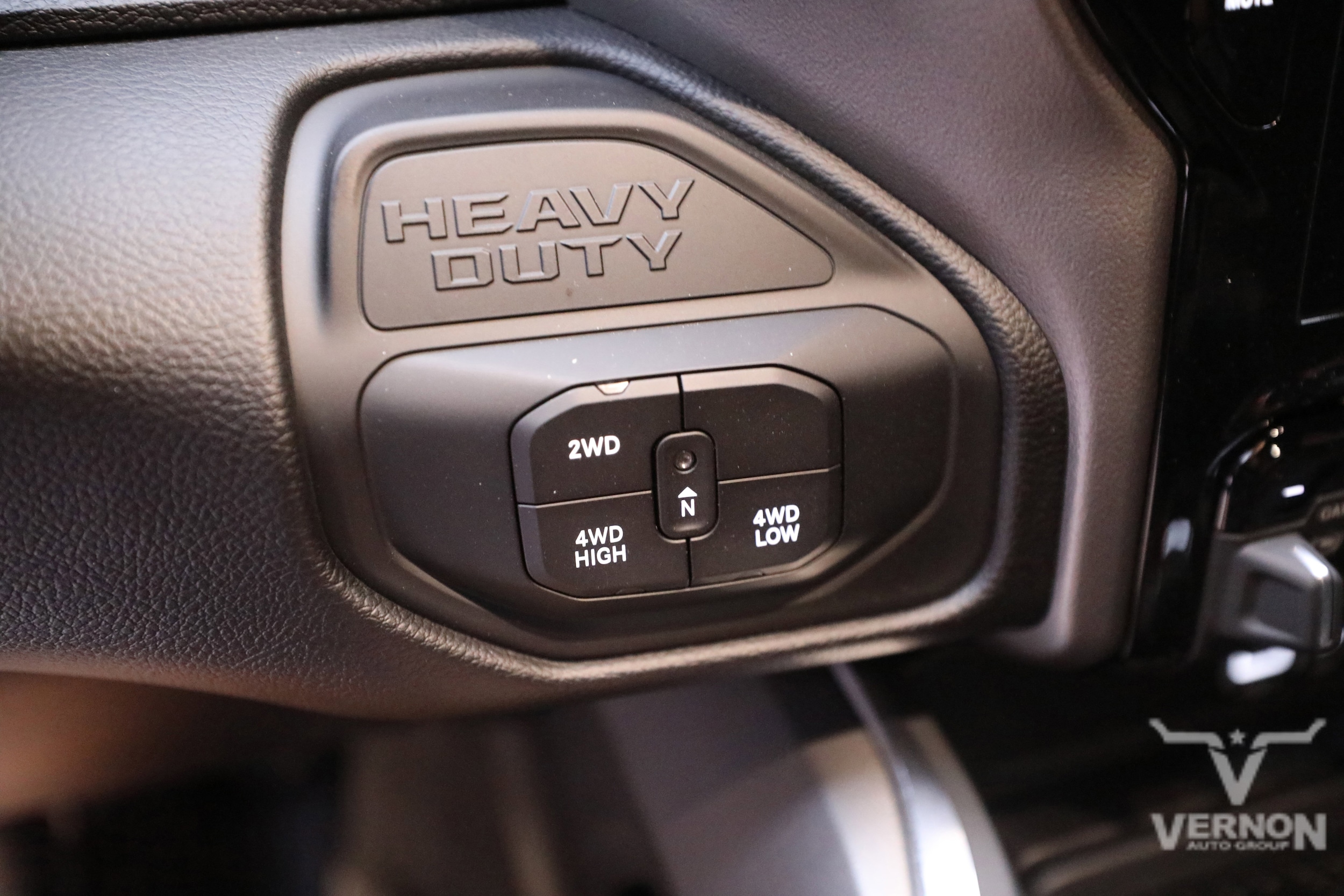2026 RAM 3500 Laramie - Photo 22