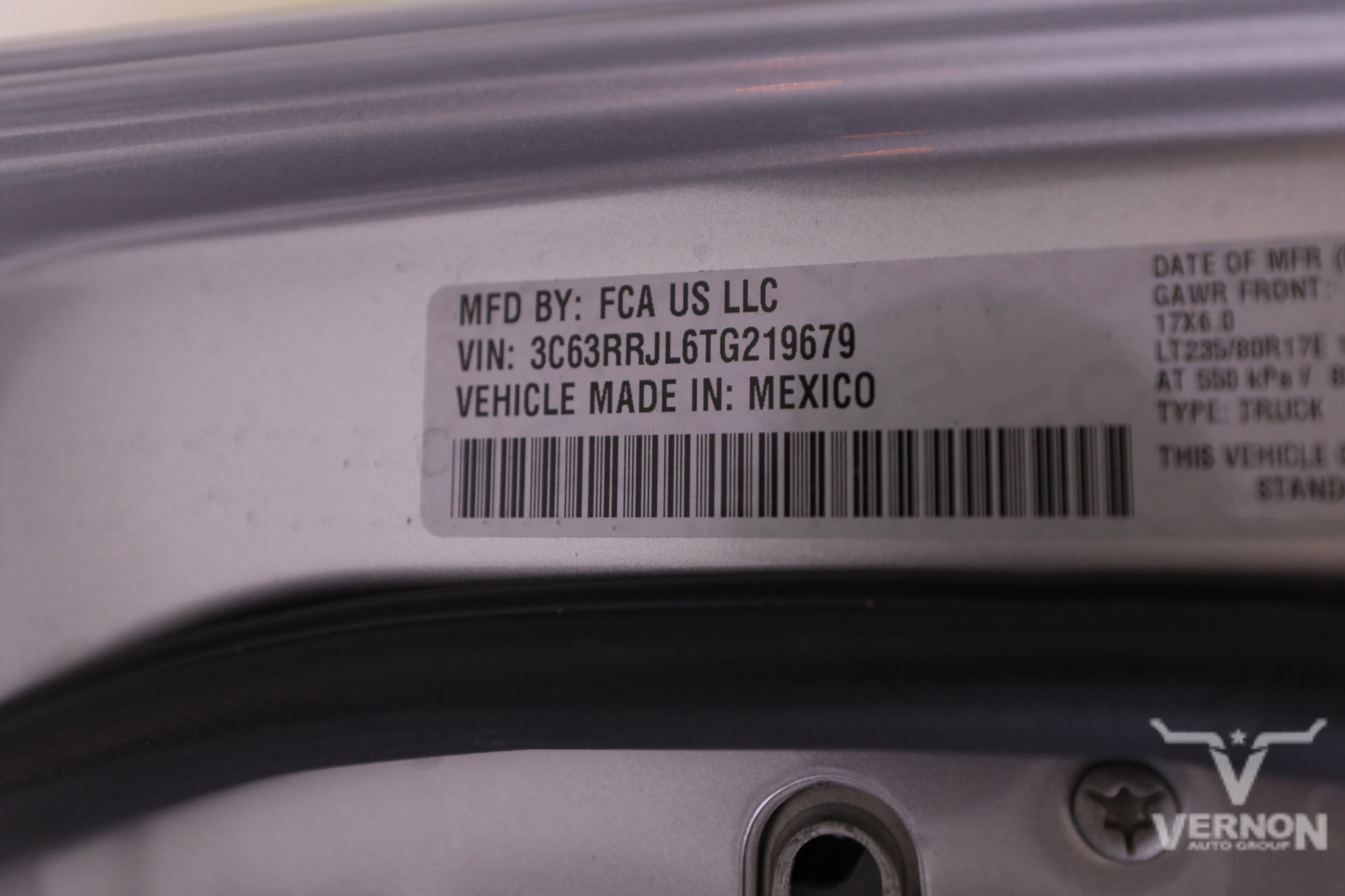 2026 RAM 3500 Laramie - Photo 38