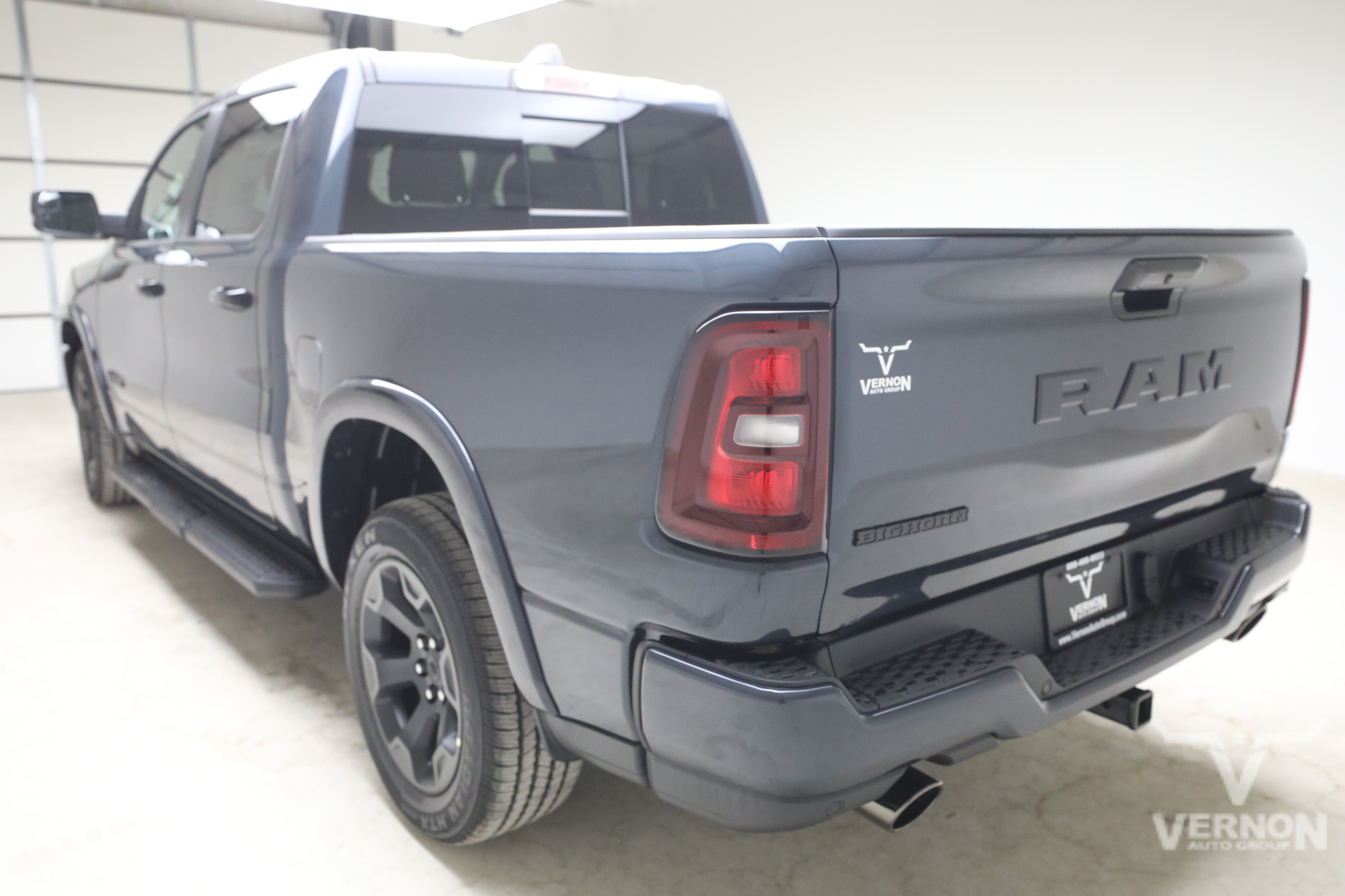 New 2027 Ram 1500 BIG HORN CREW CAB 4X2 5'7 BOX Pickup