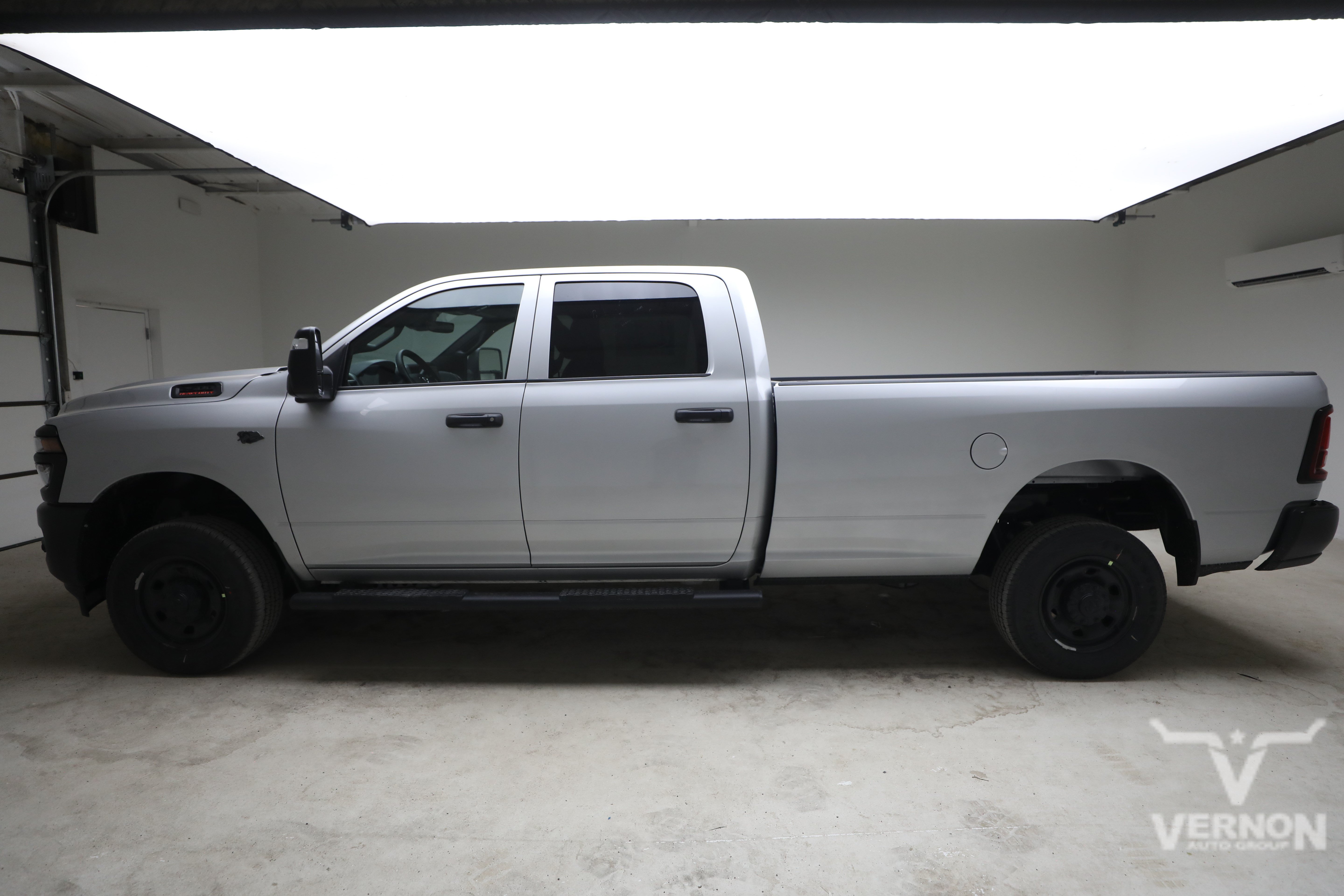 New 2027 Ram 2500 TRADESMAN CREW CAB 4X4 8' BOX Pickup