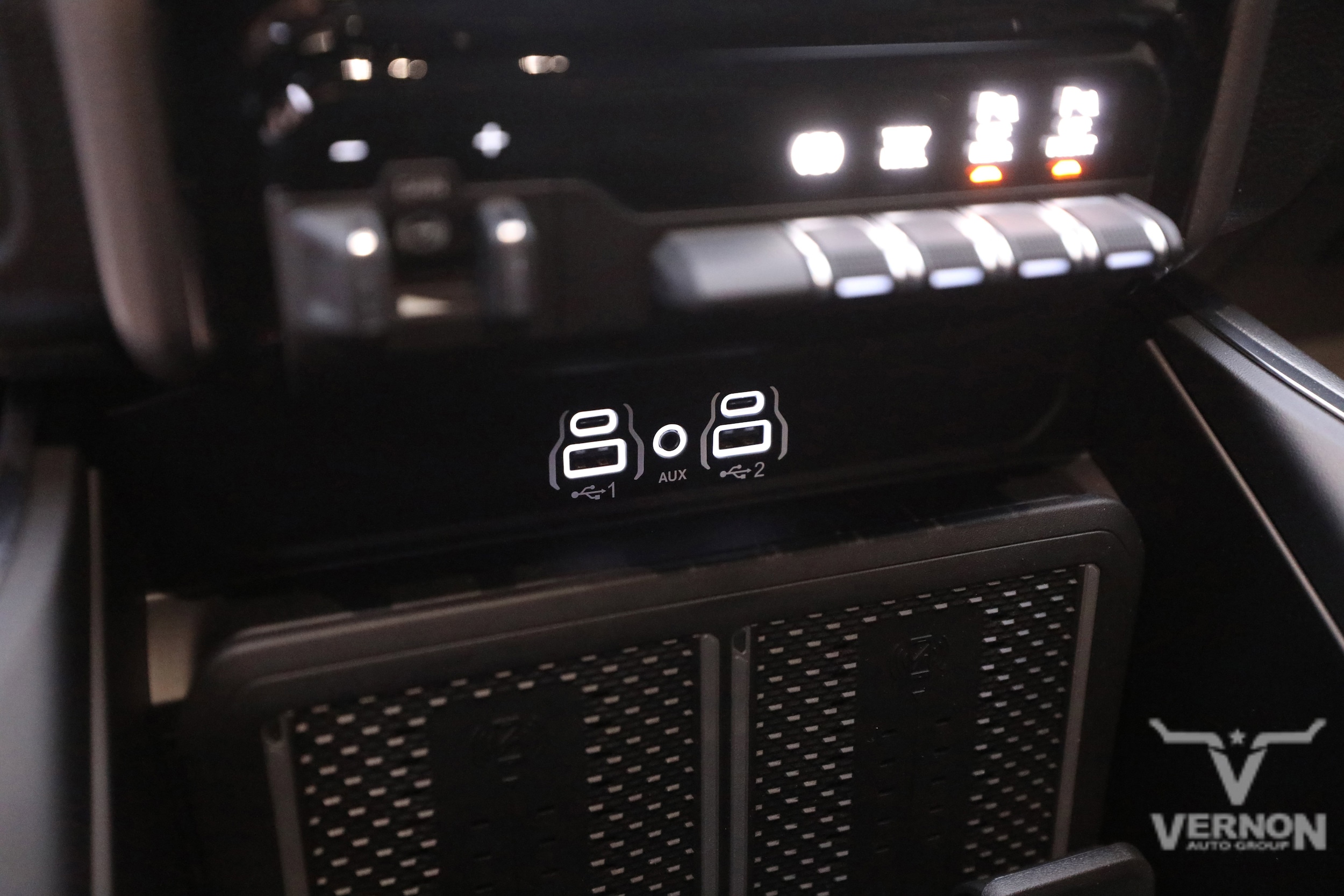 2026 RAM 3500 Laramie - Photo 23