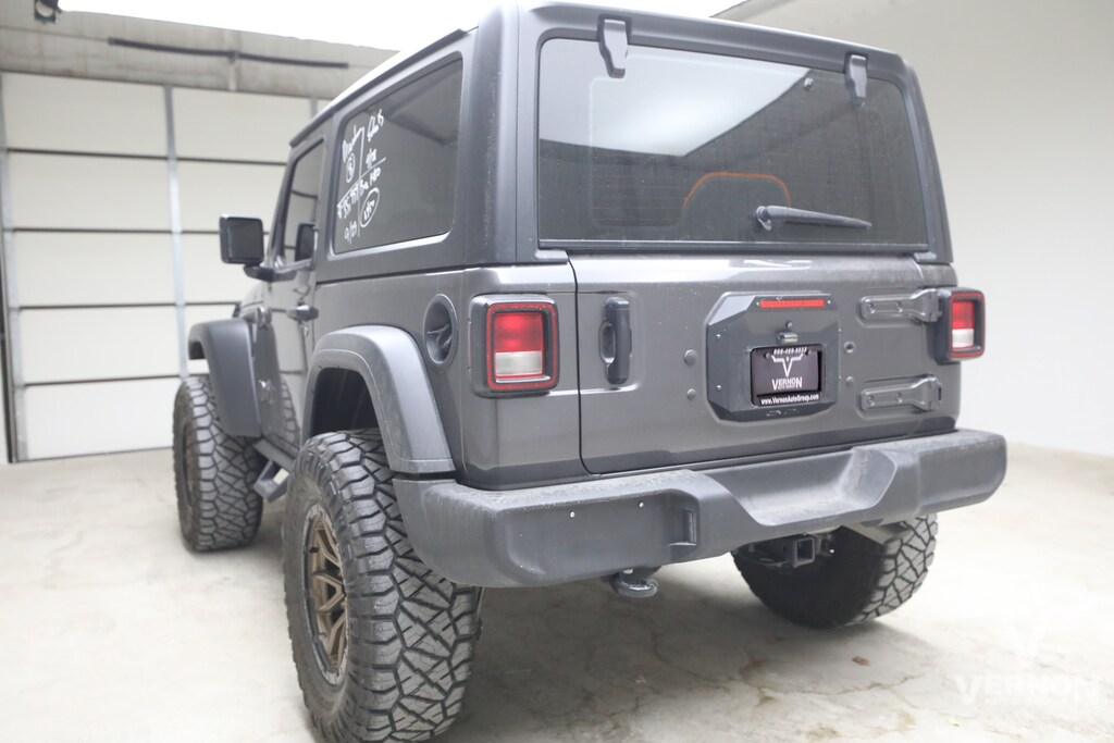Used 2025 Jeep Wrangler Sport SUV