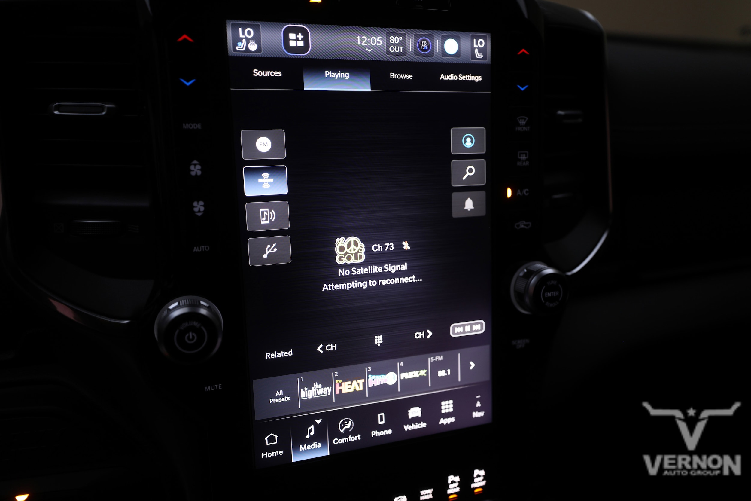 2026 RAM 3500 Laramie - Photo 28