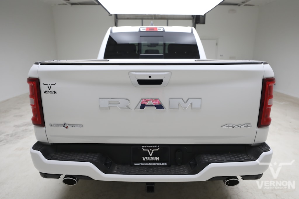 New 2026 Ram 1500 LONE STAR CREW CAB 4X4 5'7 BOX Pickup