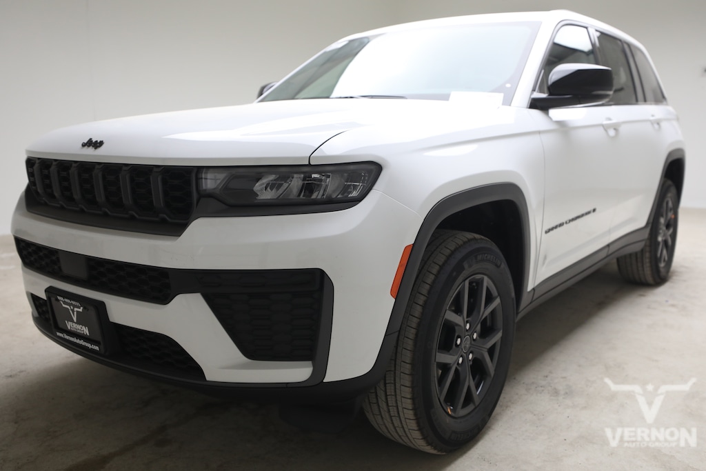 New 2027 Jeep Grand Cherokee LAREDO ALTITUDE 4X4 Sport Utility