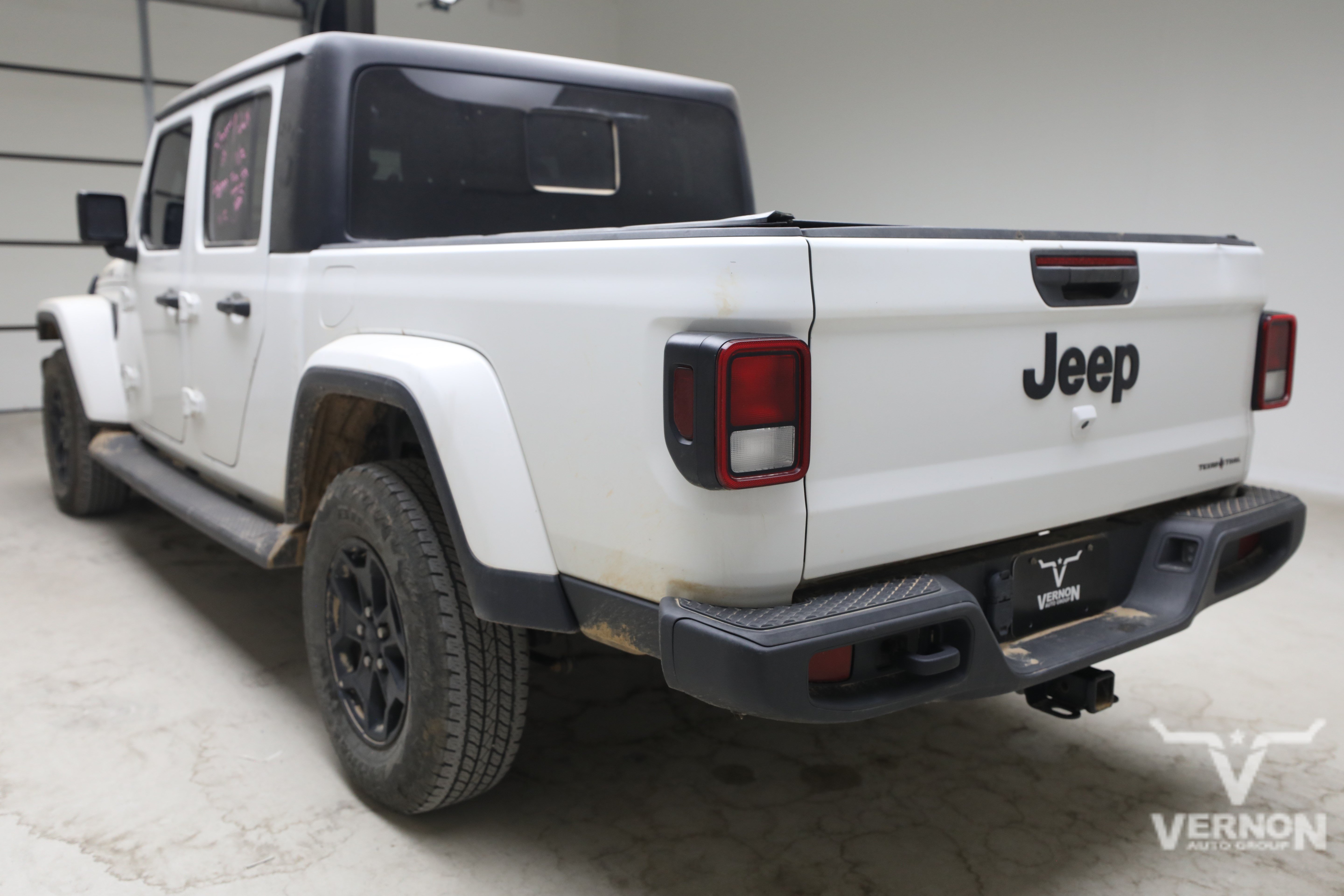 Used 2022 Jeep Gladiator Sport Truck Crew Cab