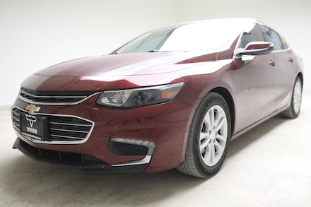 2016 Chevrolet Malibu LT Car