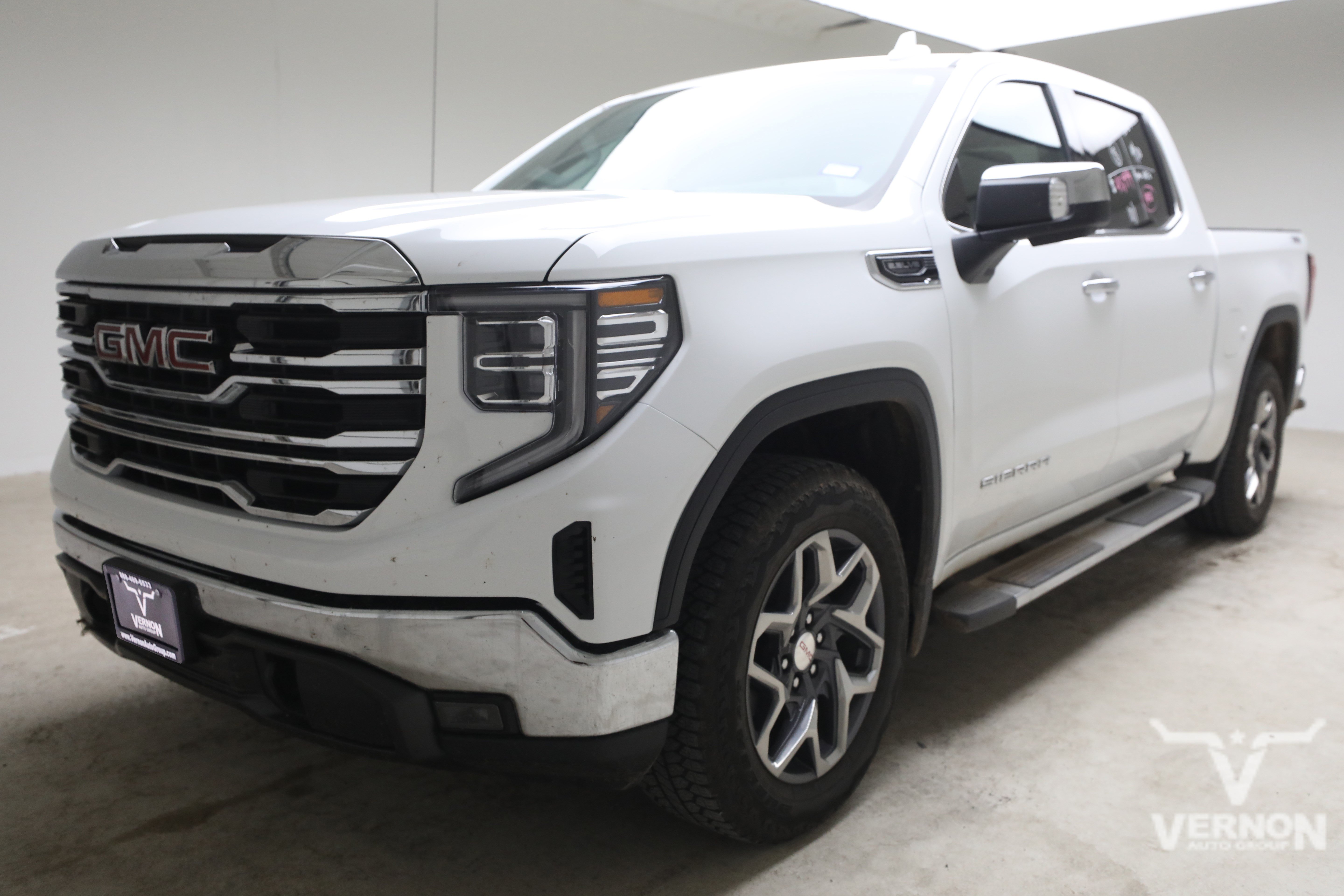 2024 GMC Sierra 1500 SLT