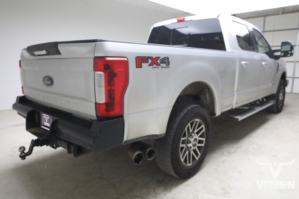 Used 2019 Ford F-250 Lariat Truck Crew Cab