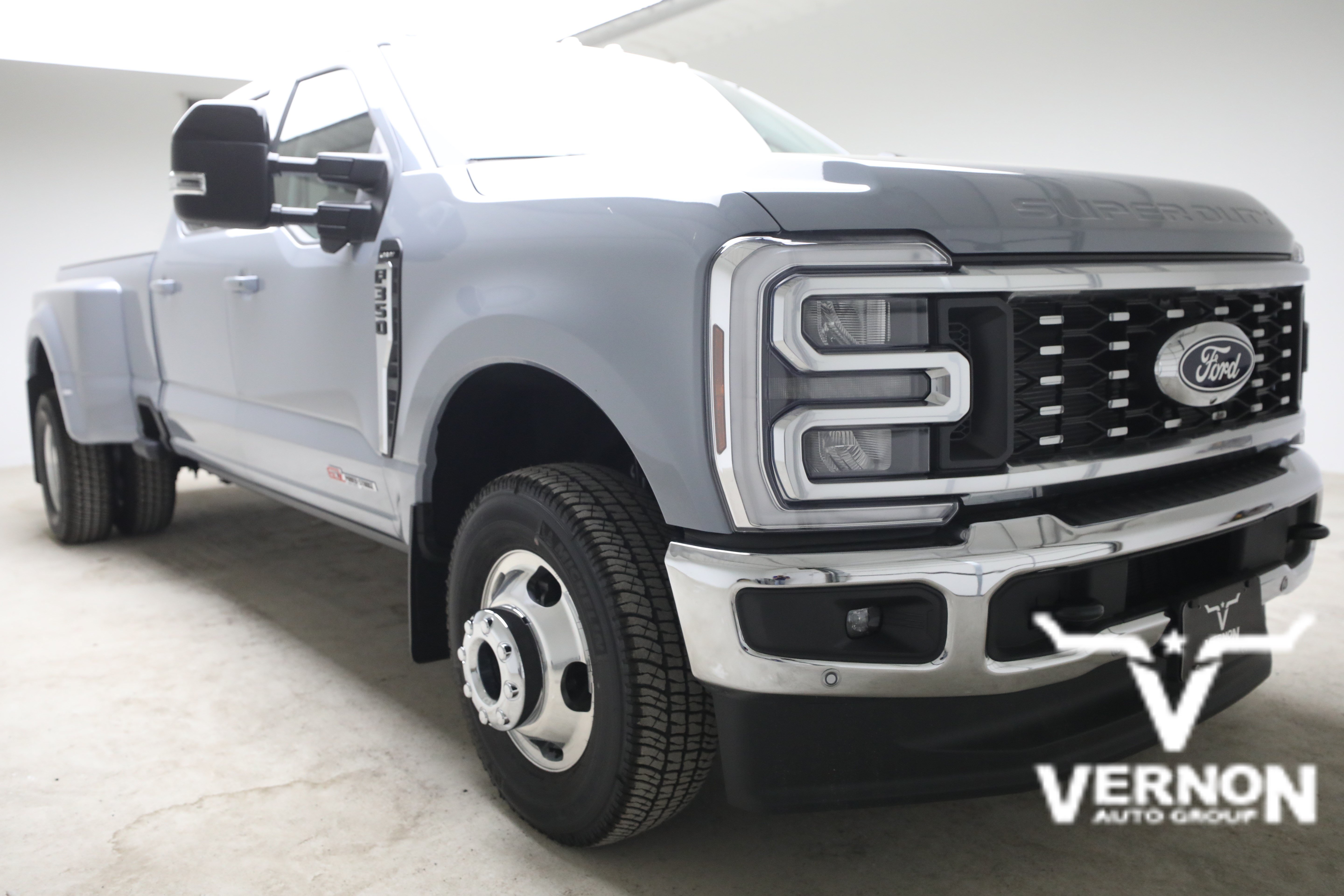 2027 Ford F-350 Truck Crew Cab 