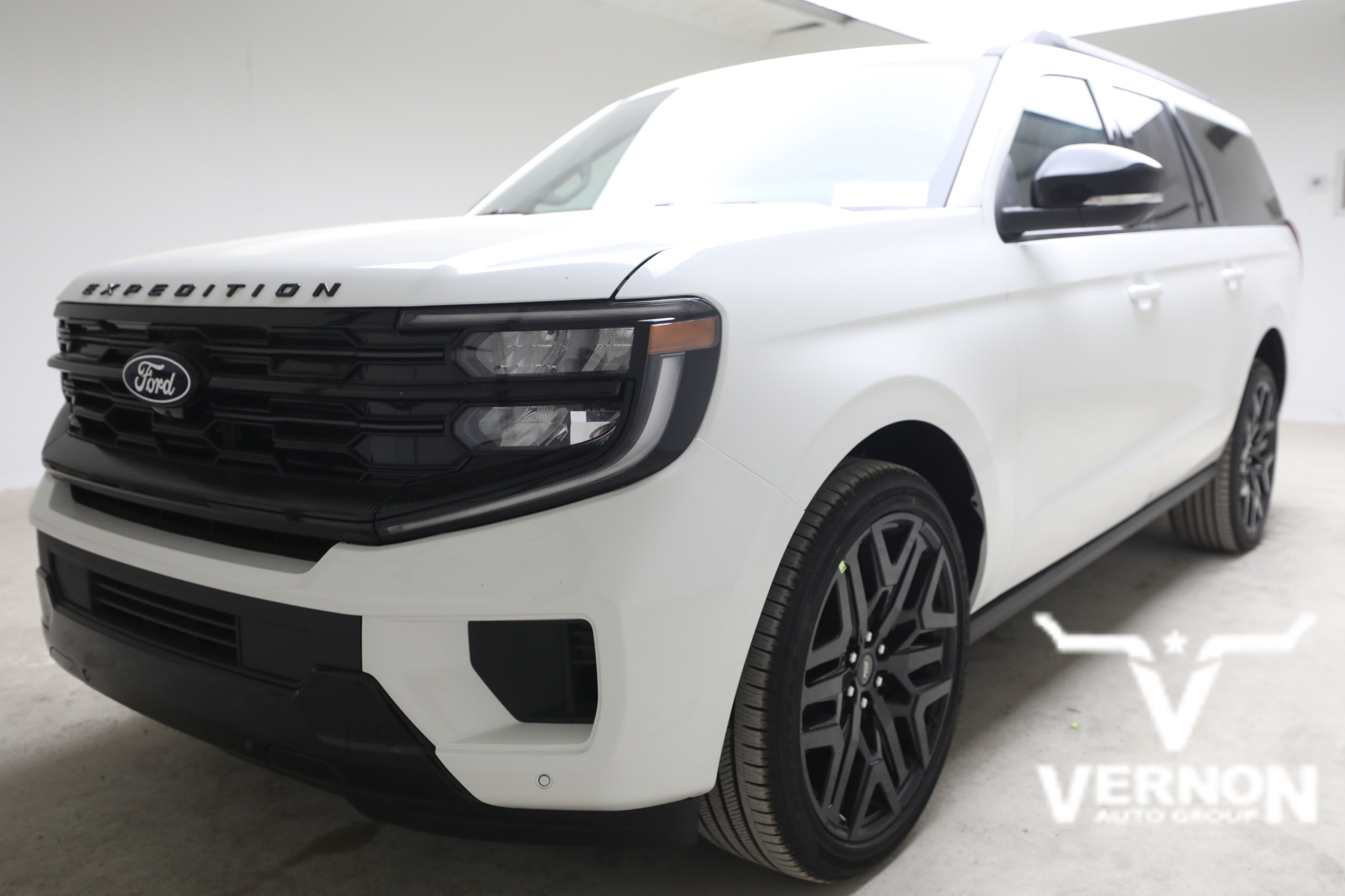 2027 Ford Expedition Max Platinum SUV
