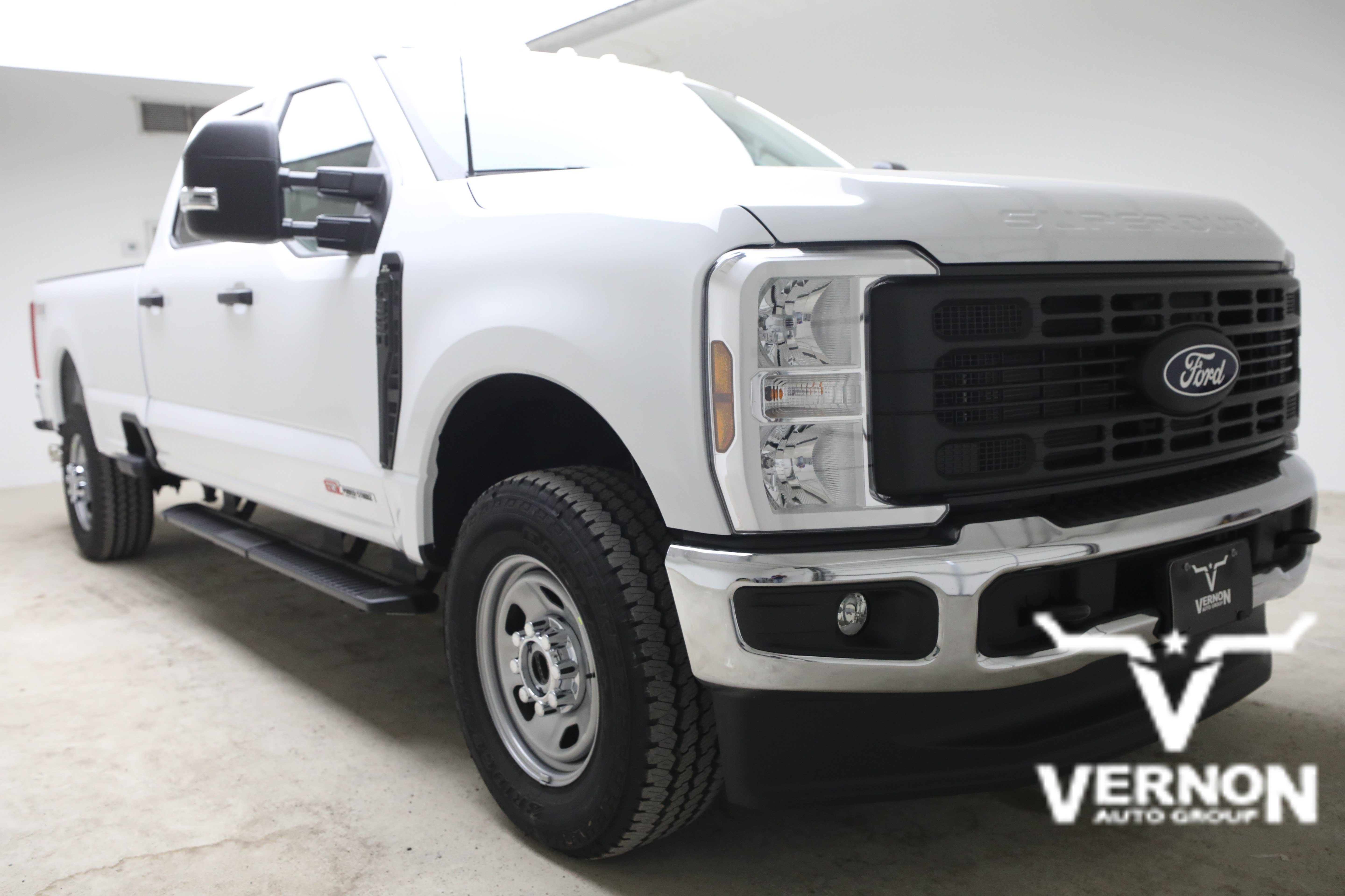 2027 Ford F-350 Truck Crew Cab 