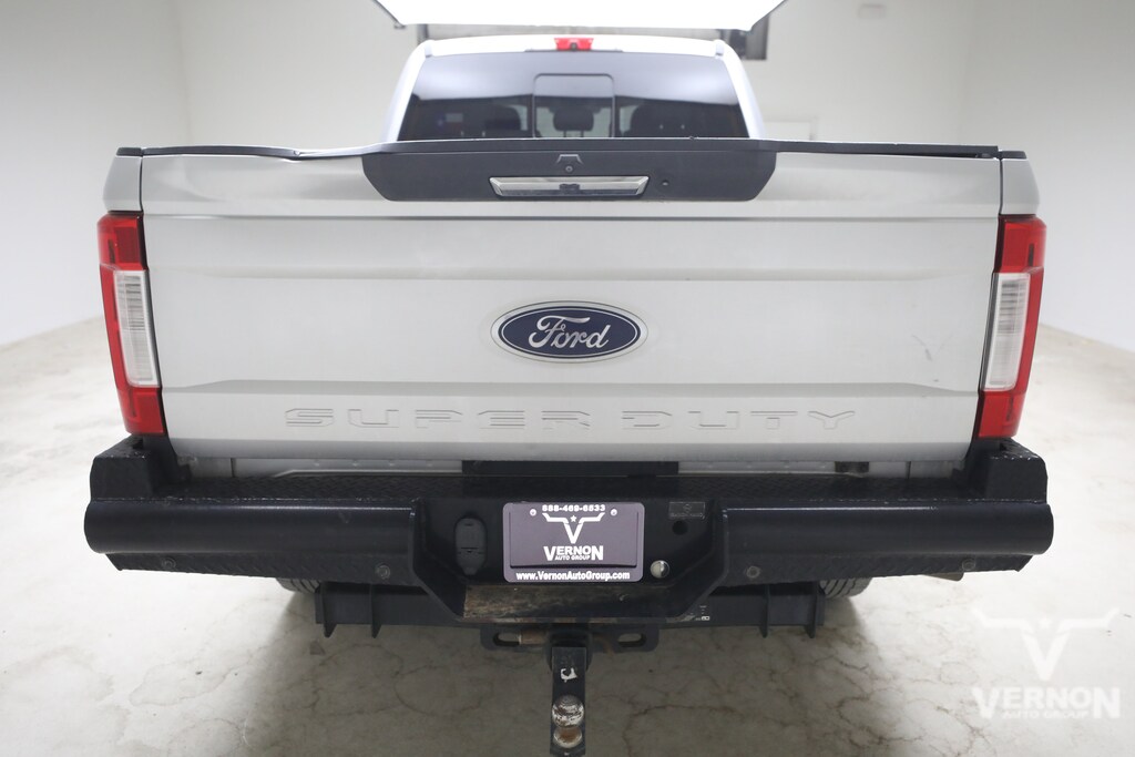 Used 2019 Ford F-250 Lariat Truck Crew Cab